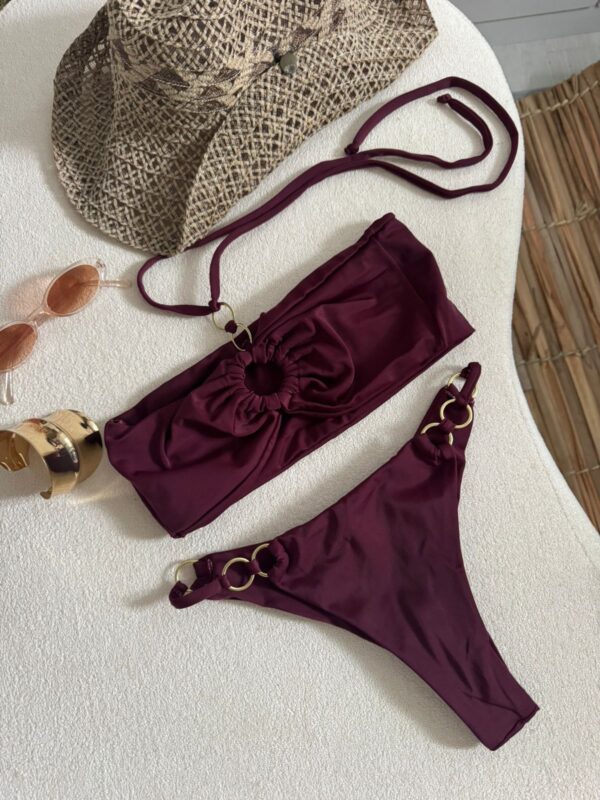 La talla se confirma por WhatsApp.
Puedes comprar directamente en la web o escribirnos y finalizamos tu pedido contigo.
Detrás de cada compra hay una persona real que te contactará antes del envío para confirmarlo todo 🤍