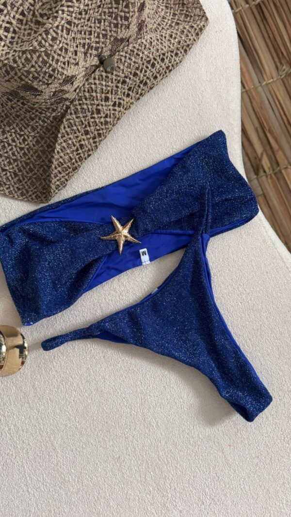 La talla se confirma por WhatsApp.
Puedes comprar directamente en la web o escribirnos y finalizamos tu pedido contigo.
Detrás de cada compra hay una persona real que te contactará antes del envío para confirmarlo todo 🤍