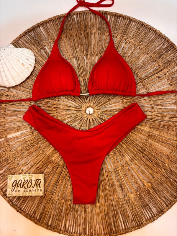 La talla se confirma por WhatsApp.
Puedes comprar directamente en la web o escribirnos y finalizamos tu pedido contigo.
Detrás de cada compra hay una persona real que te contactará antes del envío para confirmarlo todo 🤍