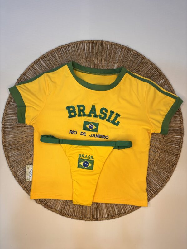 La talla se confirma por WhatsApp.
Puedes comprar directamente en la web o escribirnos y finalizamos tu pedido contigo.
Detrás de cada compra hay una persona real que te contactará antes del envío para confirmarlo todo 🤍