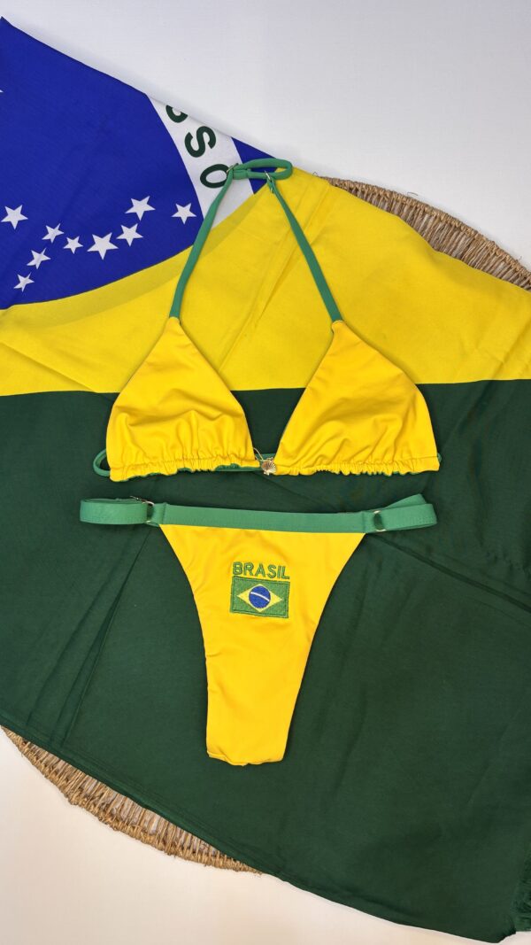 La talla se confirma por WhatsApp.
Puedes comprar directamente en la web o escribirnos y finalizamos tu pedido contigo.
Detrás de cada compra hay una persona real que te contactará antes del envío para confirmarlo todo 🤍