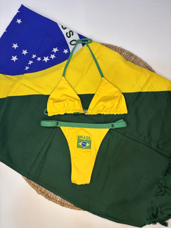 La talla se confirma por WhatsApp.
Puedes comprar directamente en la web o escribirnos y finalizamos tu pedido contigo.
Detrás de cada compra hay una persona real que te contactará antes del envío para confirmarlo todo 🤍