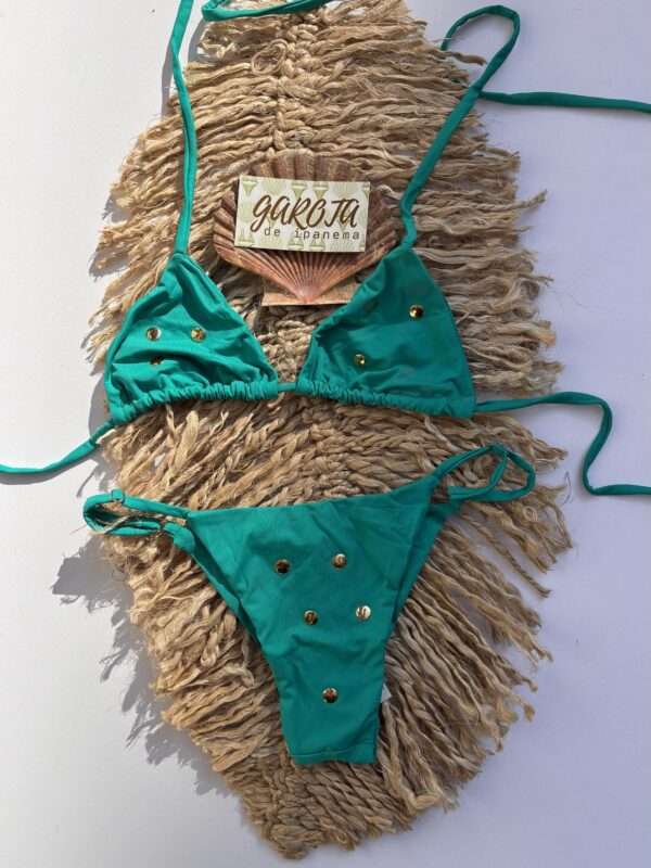 BIKINI  SOFIA 🌴( VARIEDAD DE COLORES)                              La talla se confirma por WhatsApp.
Puedes comprar directamente en la web o escribirnos y finalizamos tu pedido contigo.
Detrás de cada compra hay una persona real que te contactará antes del envío para confirmarlo todo 🤍