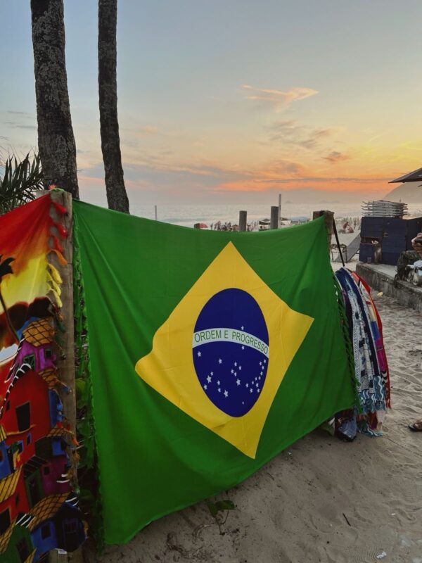 Disponible por WhatsApp · atención humana💬CANGA DE BRASIL