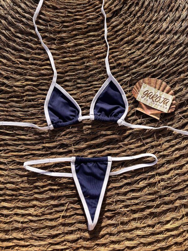 La talla se confirma por WhatsApp.
Puedes comprar directamente en la web o escribirnos y finalizamos tu pedido contigo.
Detrás de cada compra hay una persona real que te contactará antes del envío para confirmarlo todo 🤍