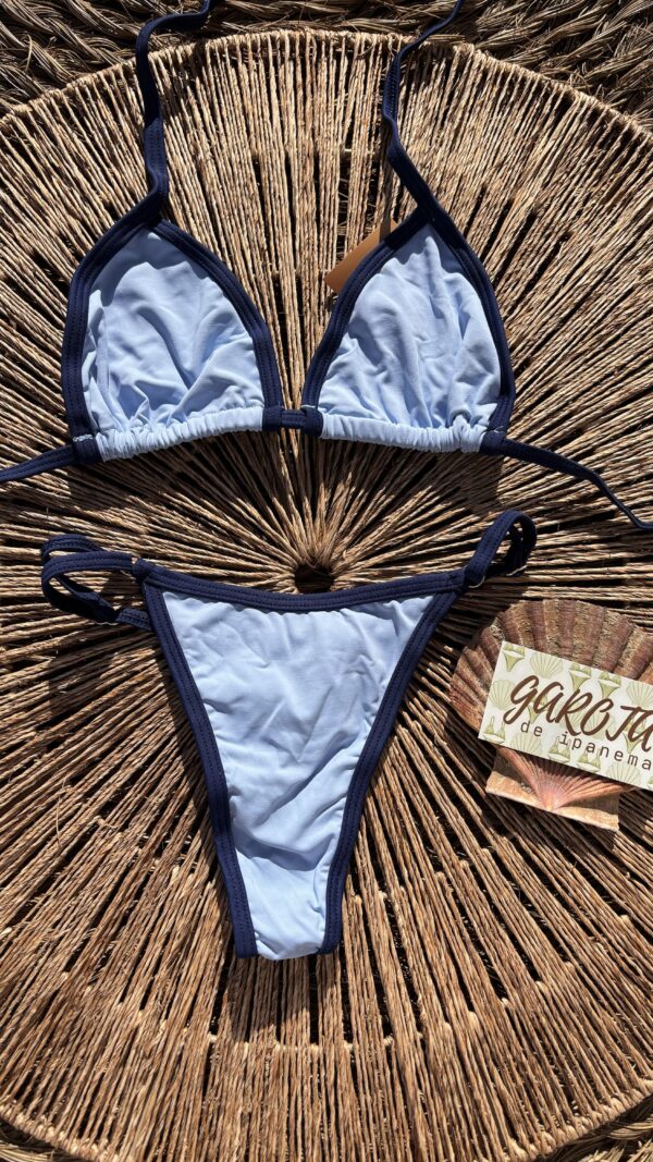 La talla se confirma por WhatsApp.
Puedes comprar directamente en la web o escribirnos y finalizamos tu pedido contigo.
Detrás de cada compra hay una persona real que te contactará antes del envío para confirmarlo todo 🤍