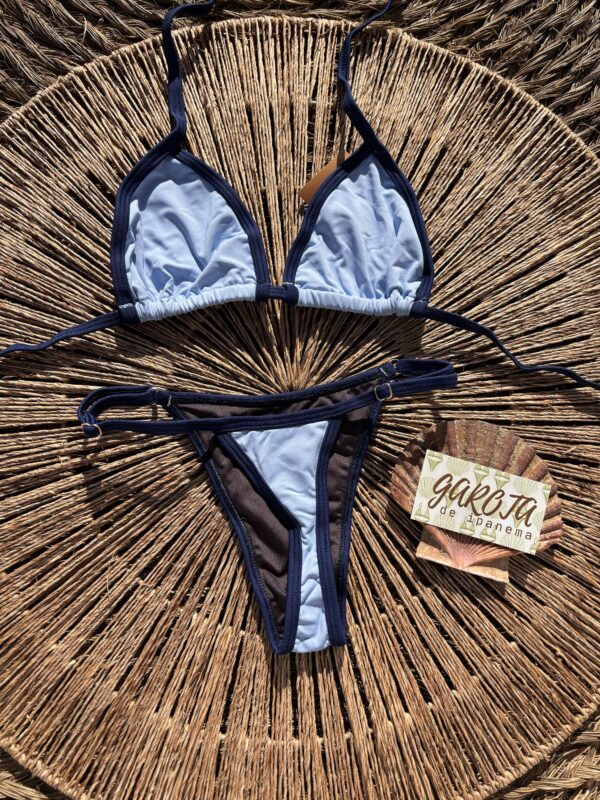 La talla se confirma por WhatsApp.
Puedes comprar directamente en la web o escribirnos y finalizamos tu pedido contigo.
Detrás de cada compra hay una persona real que te contactará antes del envío para confirmarlo todo 🤍